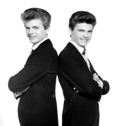 The Everly Brothers - Five Classic Albums Plus Bonus Singles & Radio Show Tracks [4CD] (2012)⭐FLAC