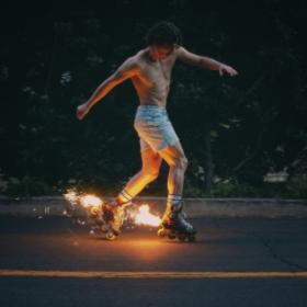 Benson Boone - Fireworks & Rollerblades (2024) Mp3 320kbps<span style=color:#39a8bb> [PMEDIA]</span>